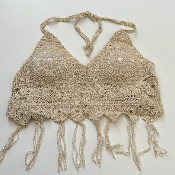 Shenhe Bohemian Crochet Halter Cami Tank Top in Cream - Picture 6 of 12